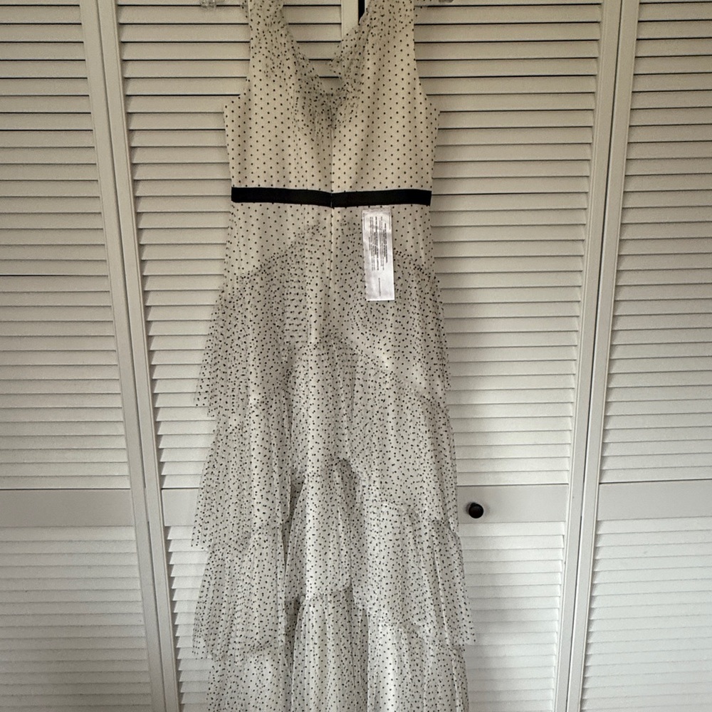 BCBG NWT Elegant White Polka Dot Tiered Skirt dress - Picture 6 of 6
